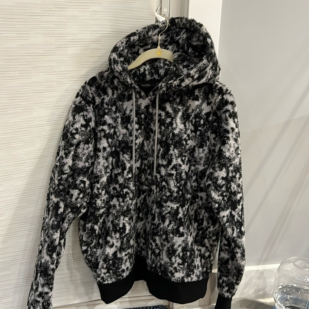 Athleta Pullover - image 1